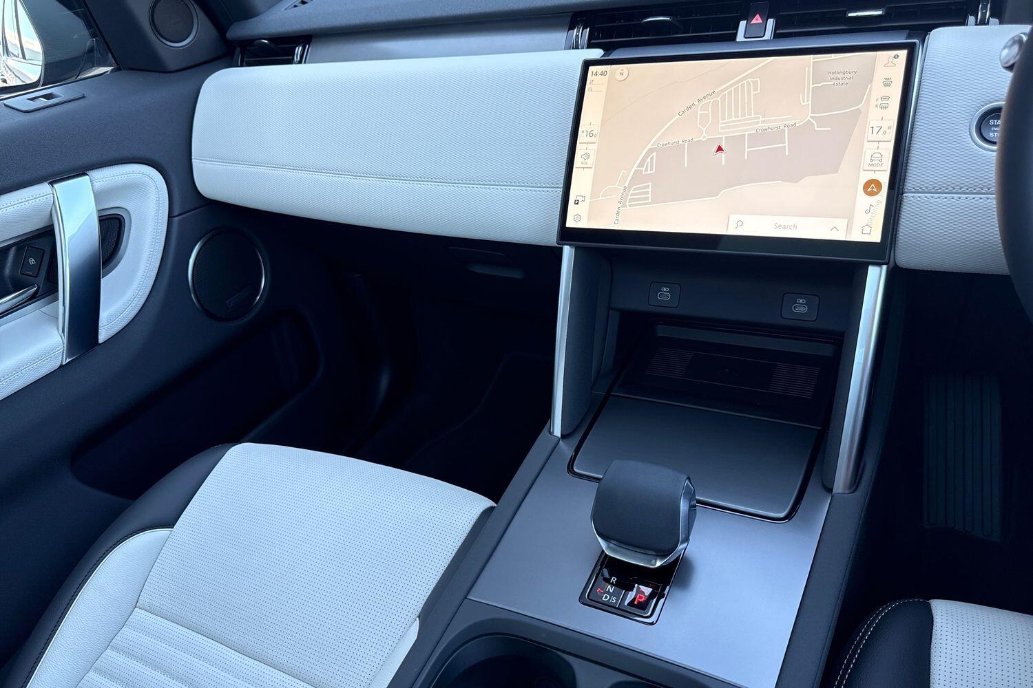 Used Land Rover Discovery Sport for sale - 77216216: Photo 40