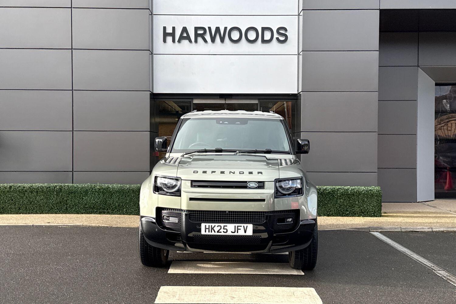 Used Land Rover Defender 90 2025 for sale - 76786453: Photo 16