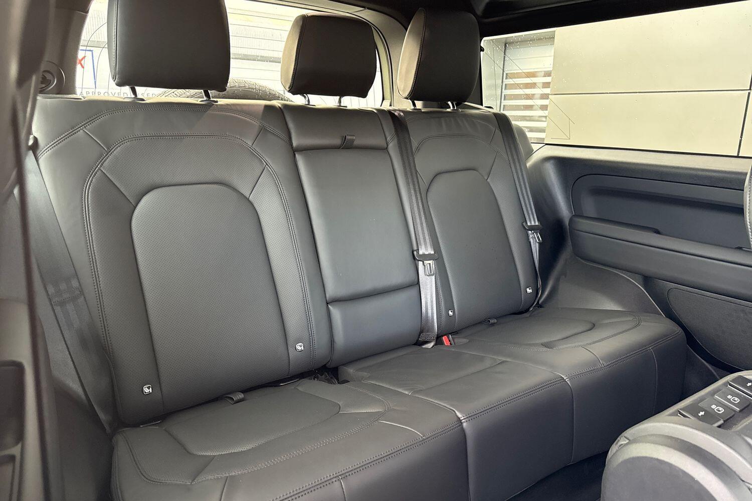 Used Land Rover Defender 90 2025 for sale - 76786453: Photo 22