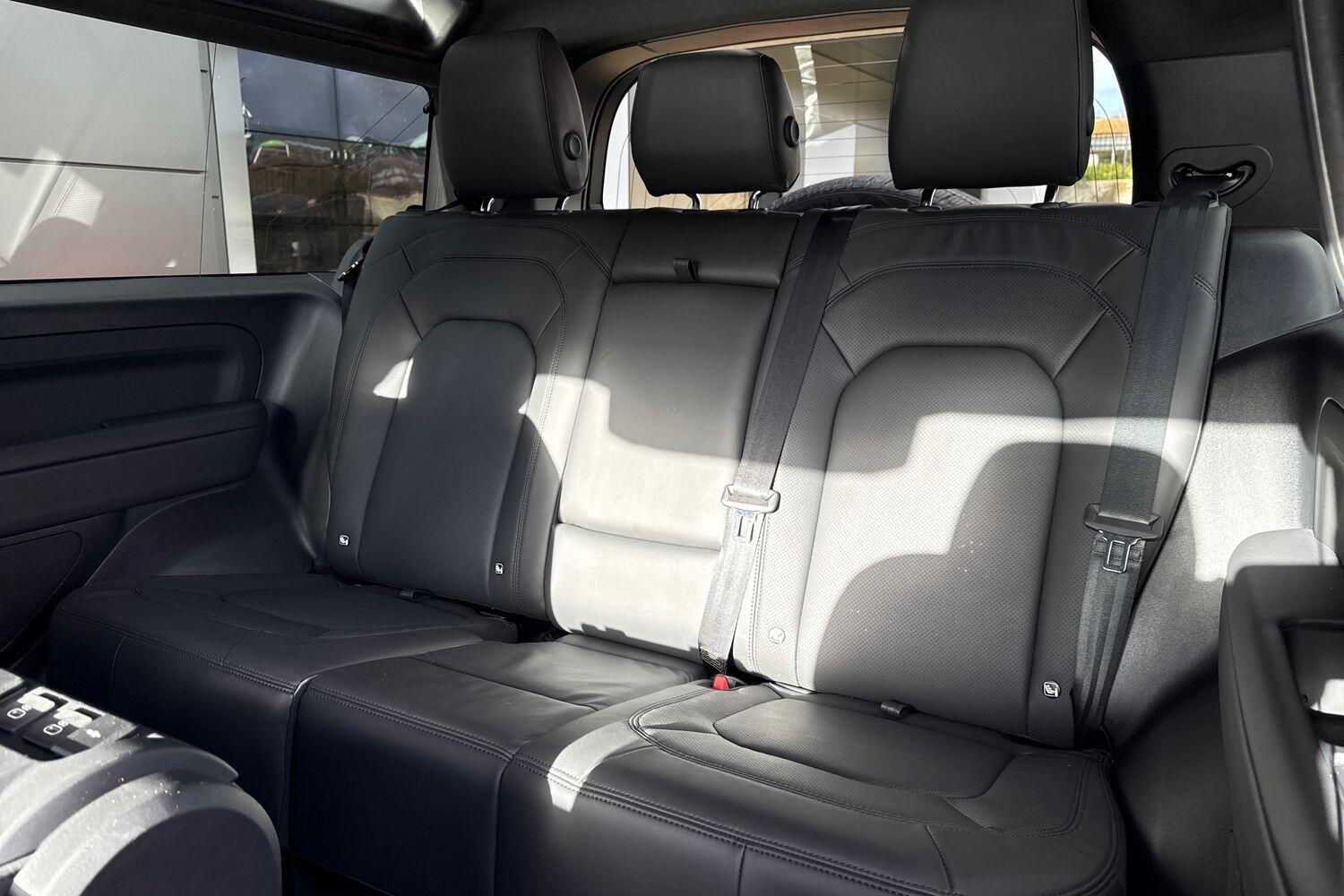 Used Land Rover Defender 90 2025 for sale - 76786453: Photo 39