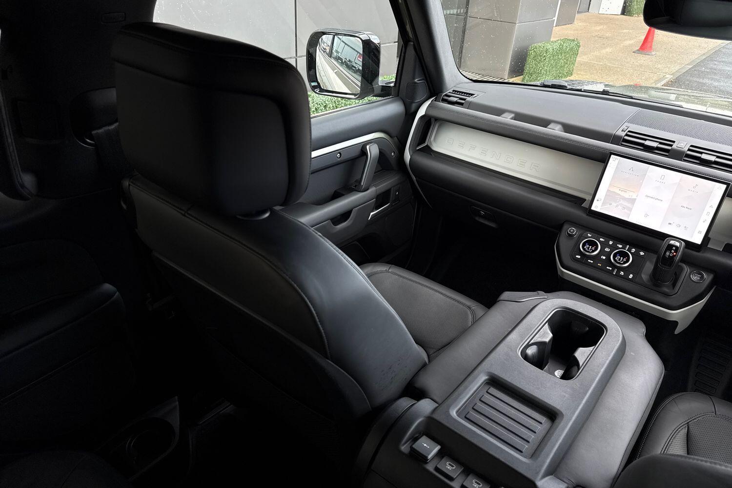 Used Land Rover Defender 90 2025 for sale - 76786453: Photo 41