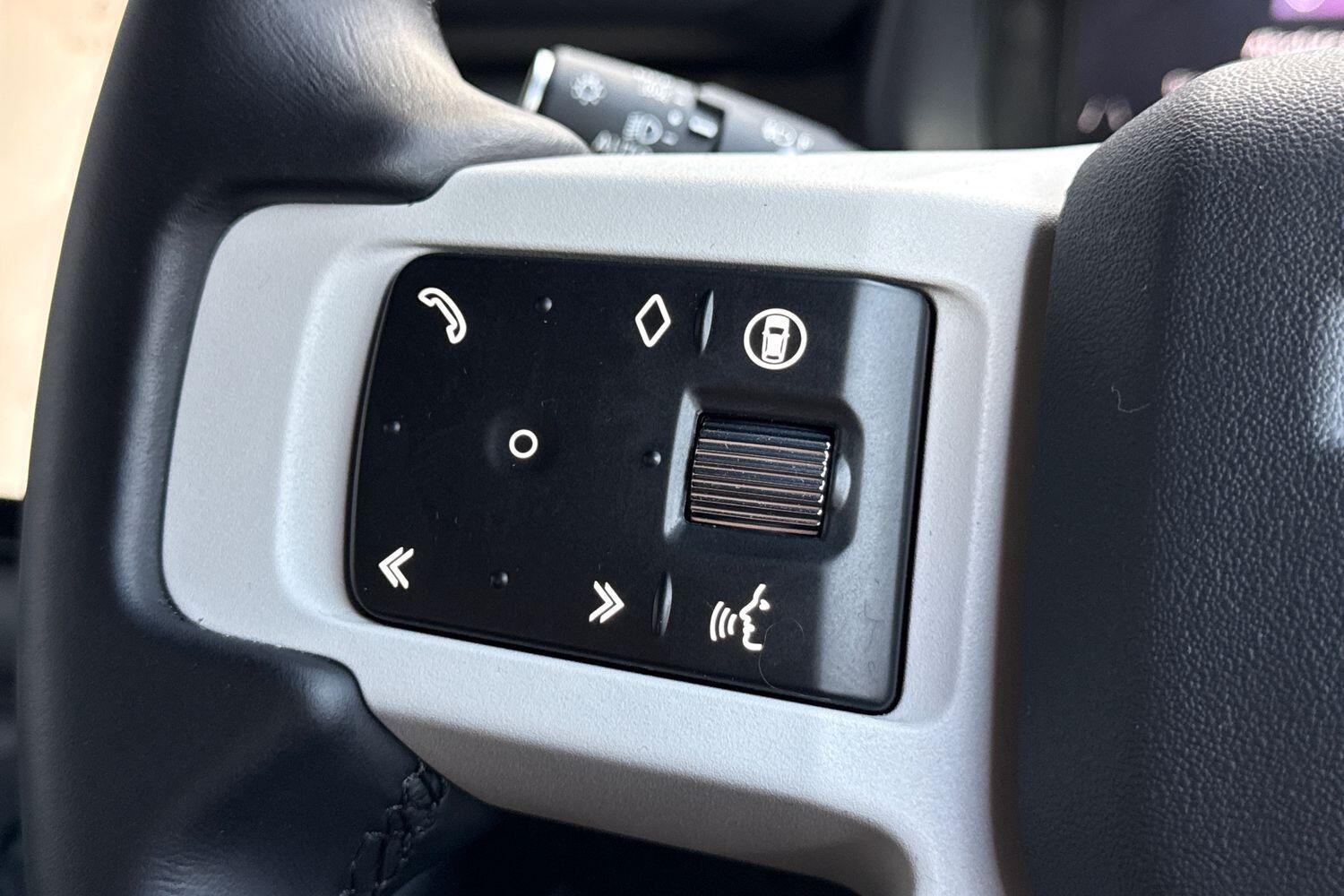 Used Land Rover Defender 90 2025 for sale - 76786453: Photo 46