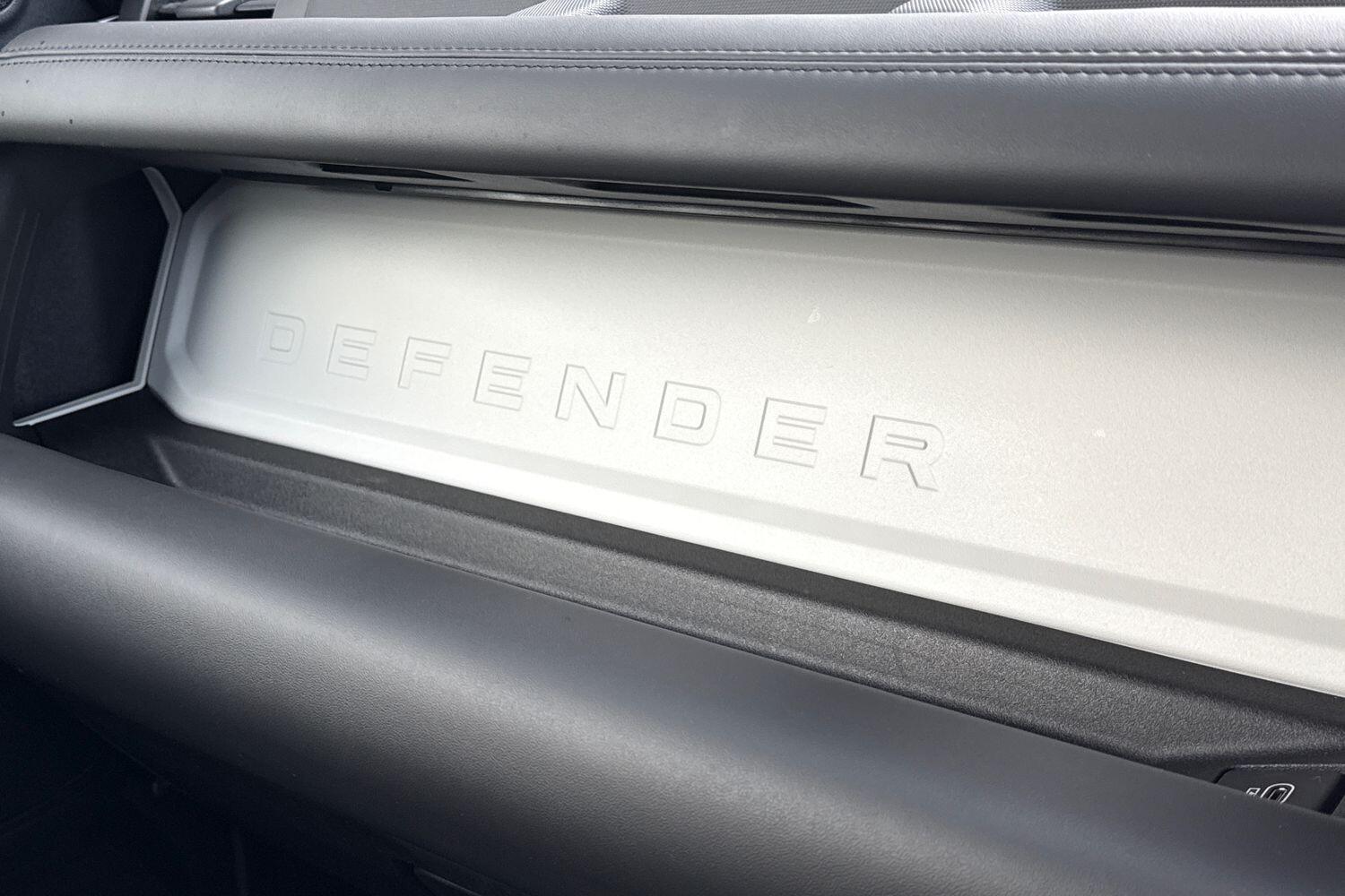 Used Land Rover Defender 90 2025 for sale - 76786453: Photo 53