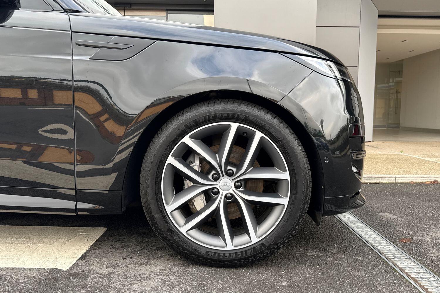 Used Land Rover Range Rover Sport 2024 for sale - 76499535: Photo 18