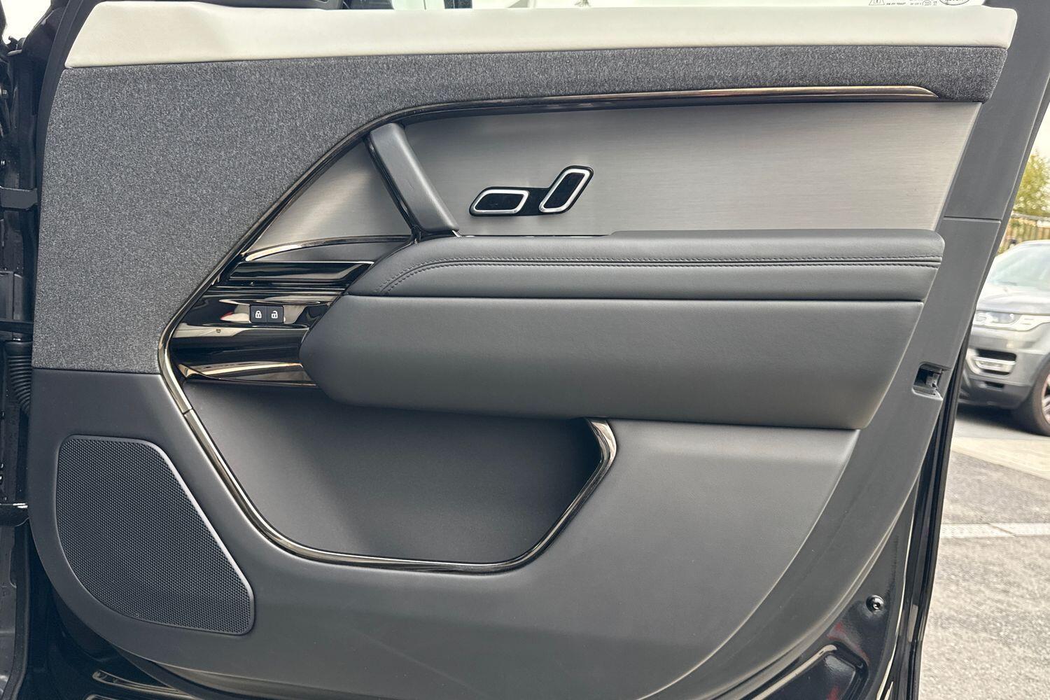 Used Land Rover Range Rover Sport 2024 for sale - 76499535: Photo 25