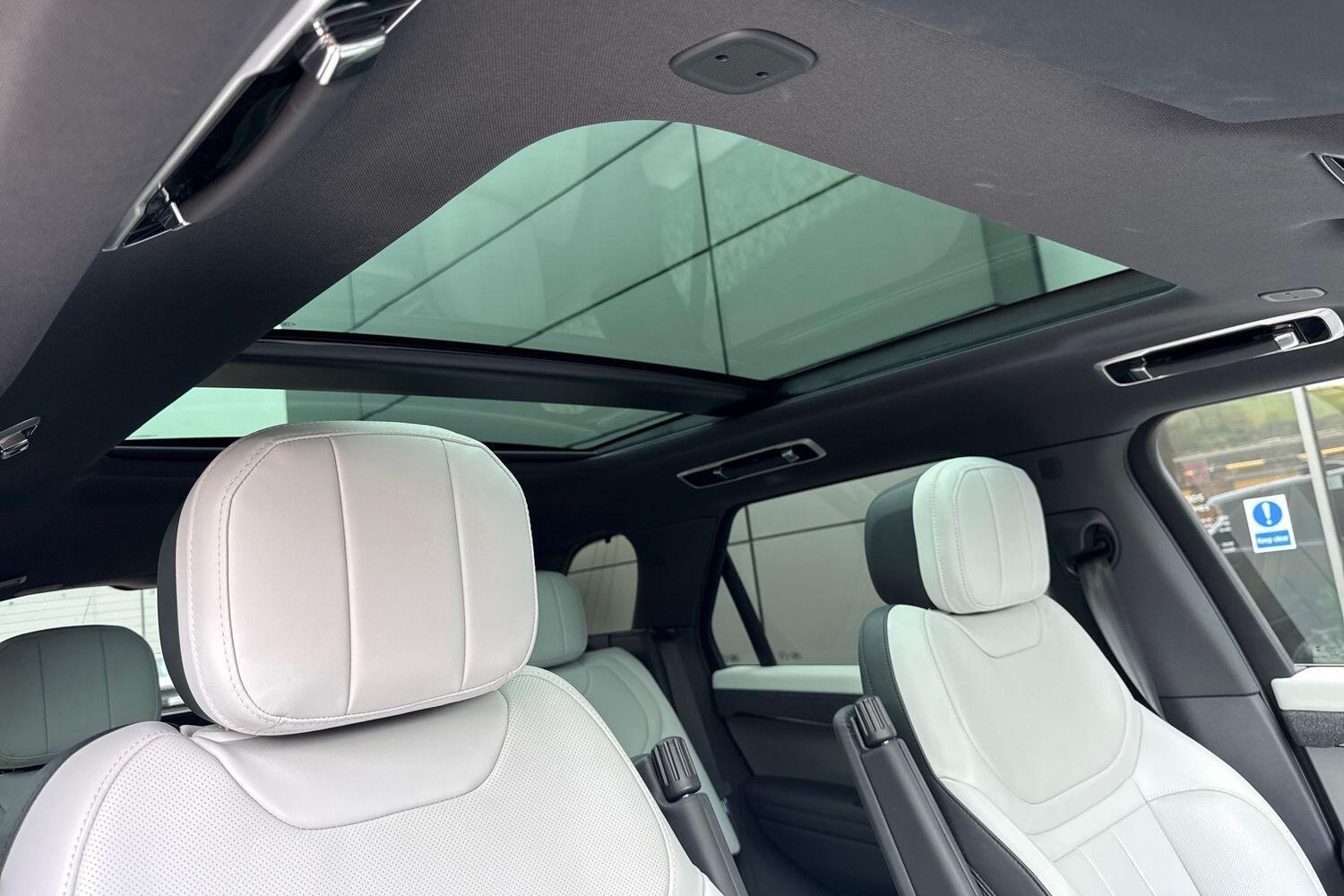 Used Land Rover Range Rover Sport 2024 for sale - 76499535: Photo 9