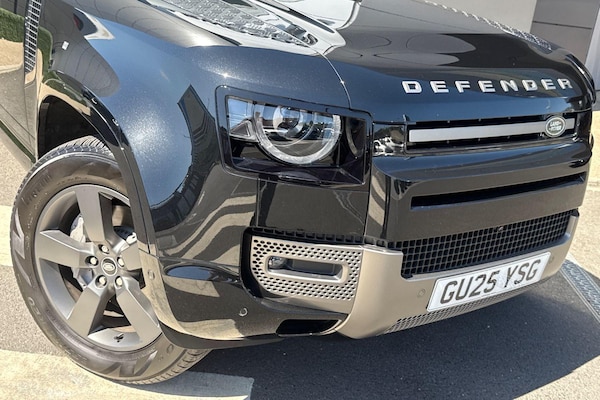 Used Land Rover Defender 110 2025 for sale - 75247337: Photo 18