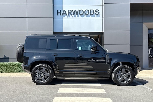 Used Land Rover Defender 110 2025 for sale - 75247337: Photo 2