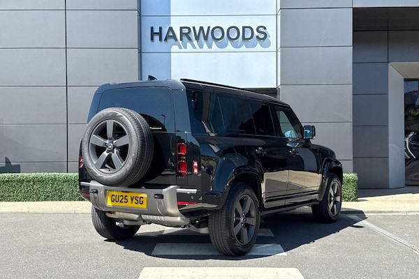 Used Land Rover Defender 110 2025 for sale - 75247337: Photo 6