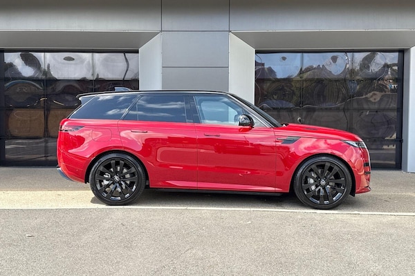 Used Land Rover Range Rover Sport 2025 for sale - 76215253: Photo 2