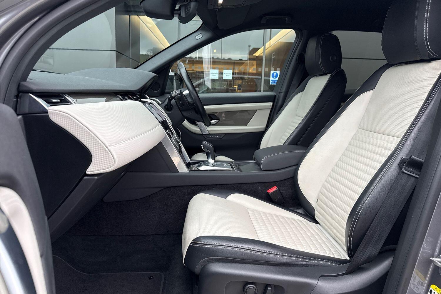 Used Land Rover Discovery Sport 2020 for sale - 76952929: Photo 37