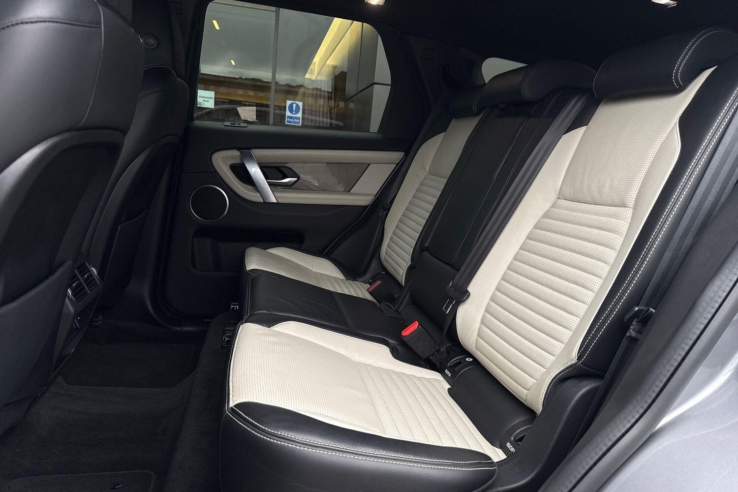 Used Land Rover Discovery Sport 2020 for sale - 76952929: Photo 38