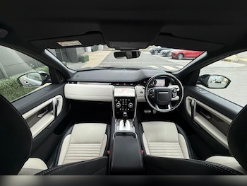Used Land Rover Discovery Sport 2020 for sale - 76952929: Photo