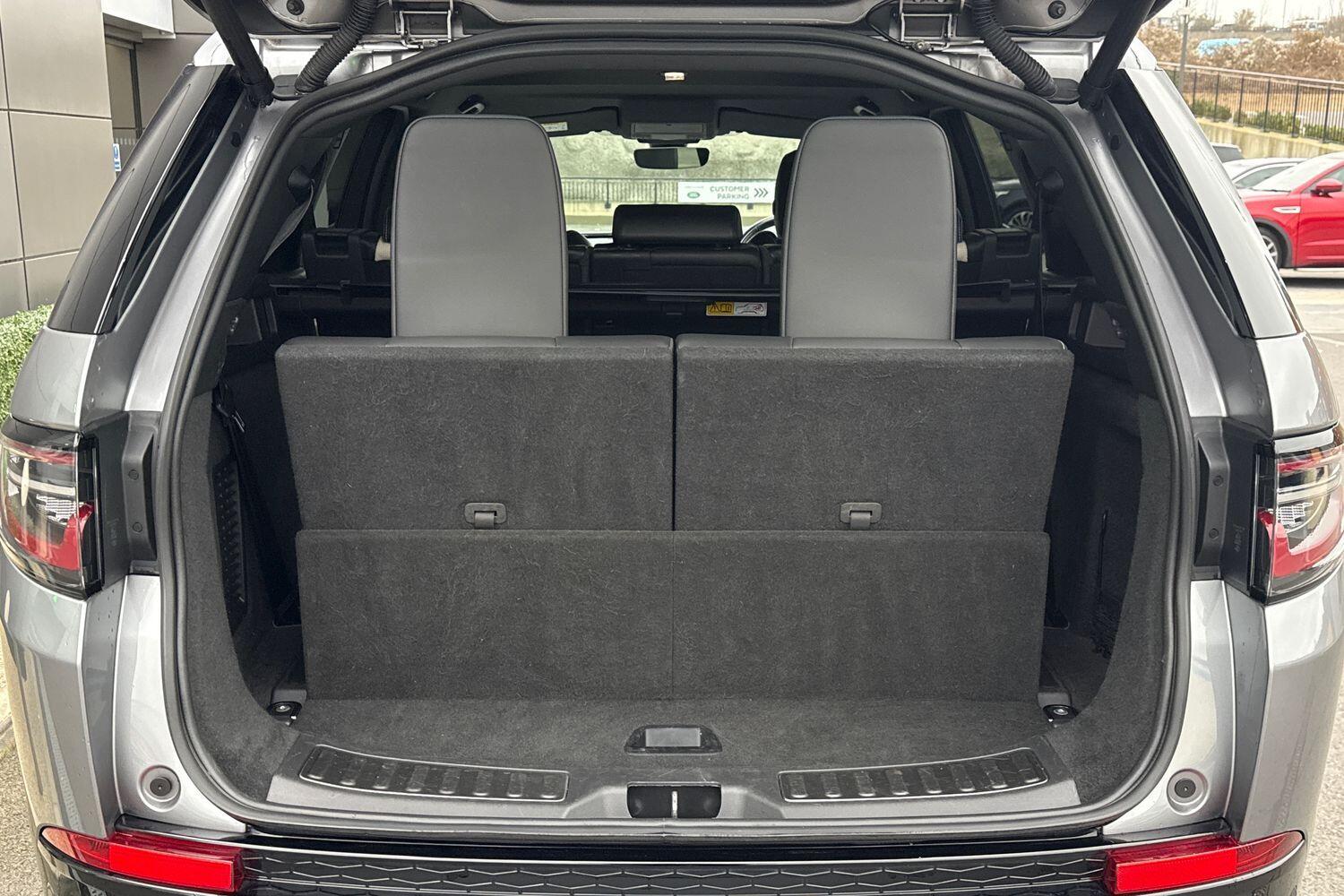 Used Land Rover Discovery Sport 2020 for sale - 76952929: Photo 40