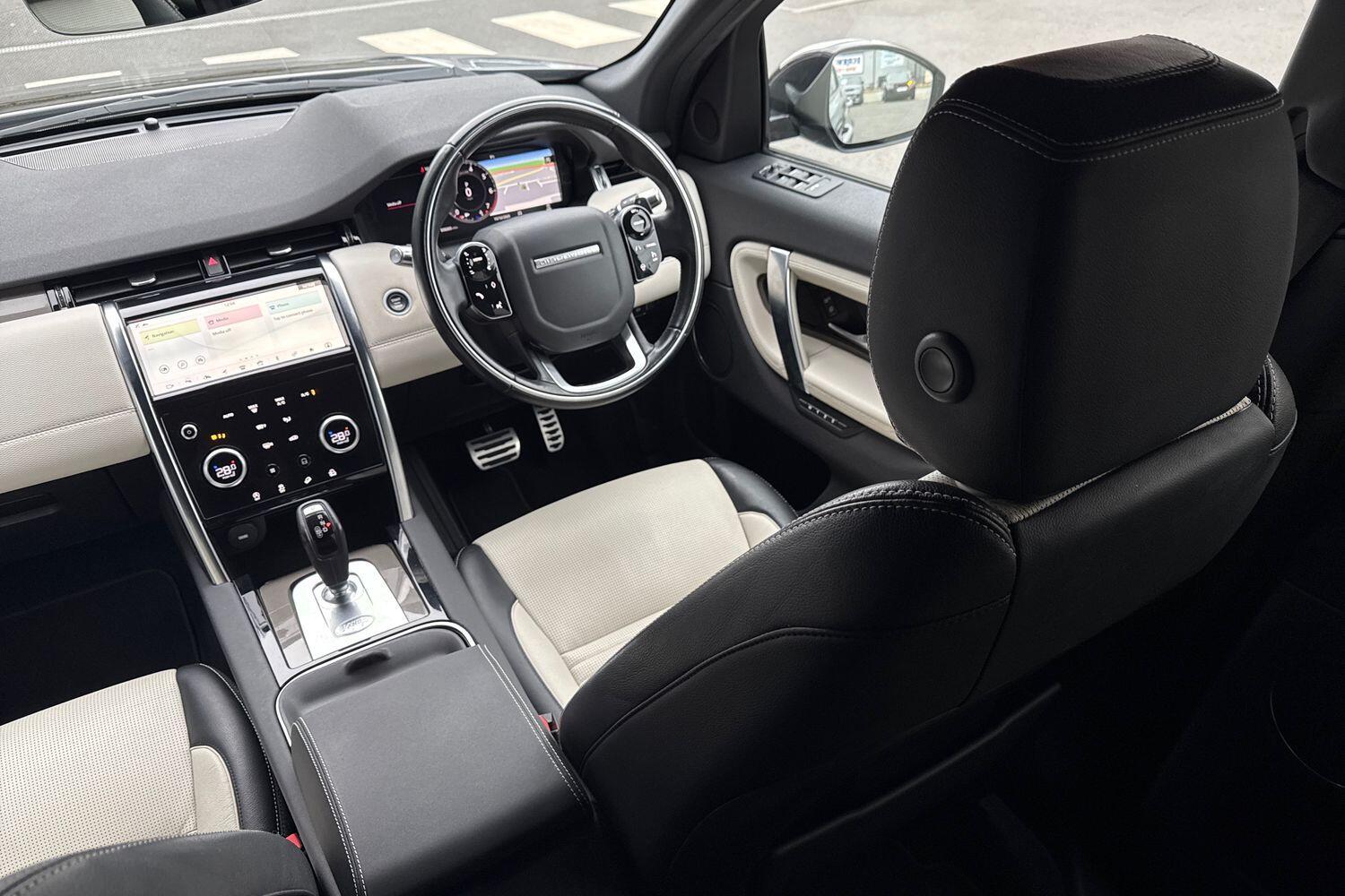 Used Land Rover Discovery Sport 2020 for sale - 76952929: Photo 44