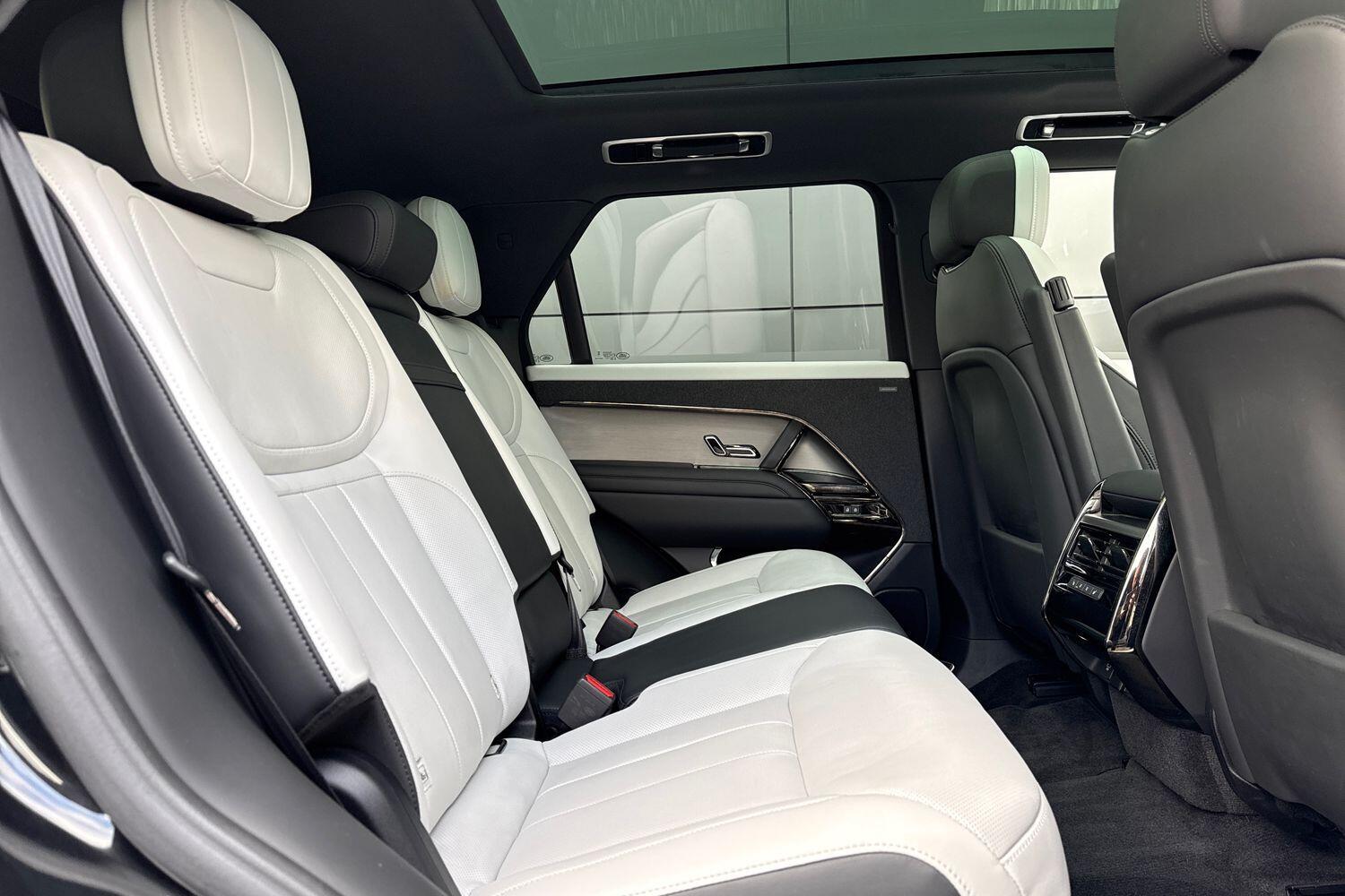 Used Land Rover Range Rover Sport 2024 for sale - 76786920: Photo 22