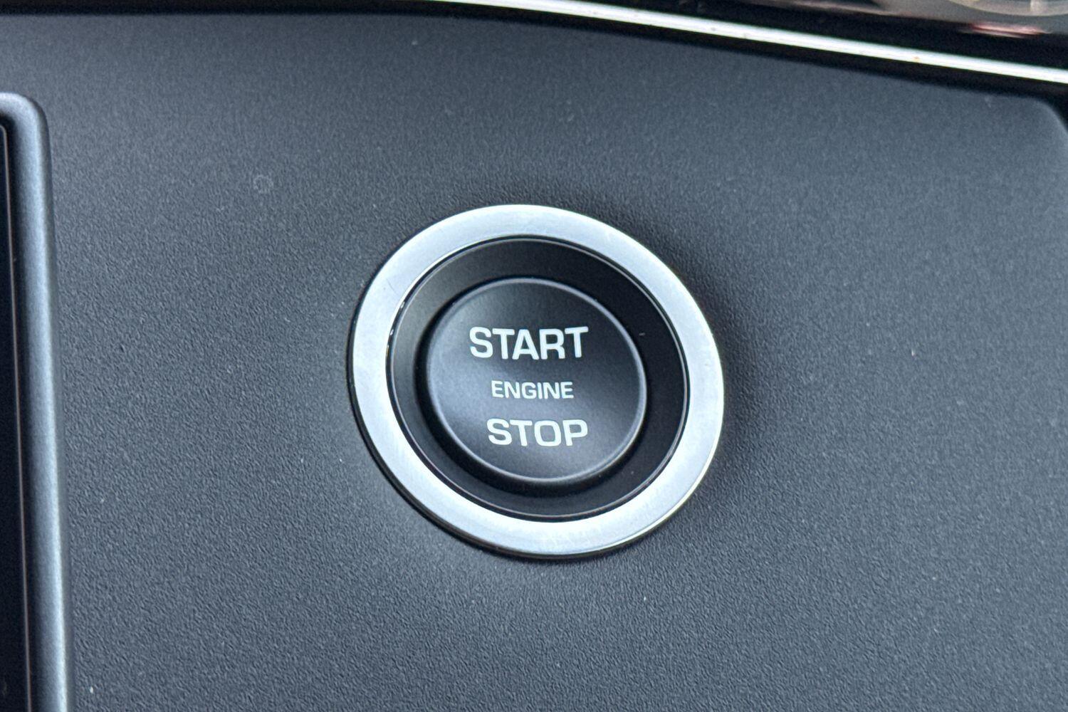 Used Land Rover Range Rover Evoque 2025 for sale - 77625345: Photo 30