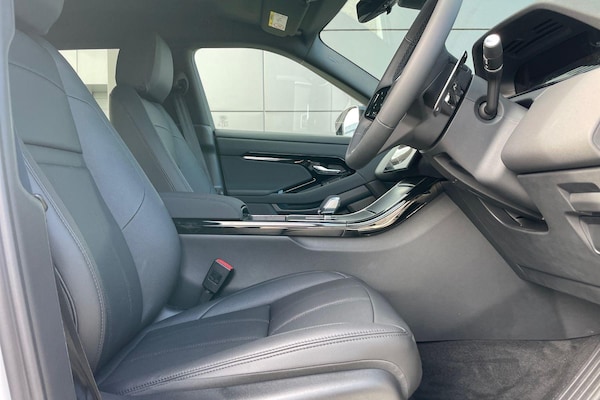 Used Land Rover Range Rover Evoque 2025 for sale - 76215305: Photo 21