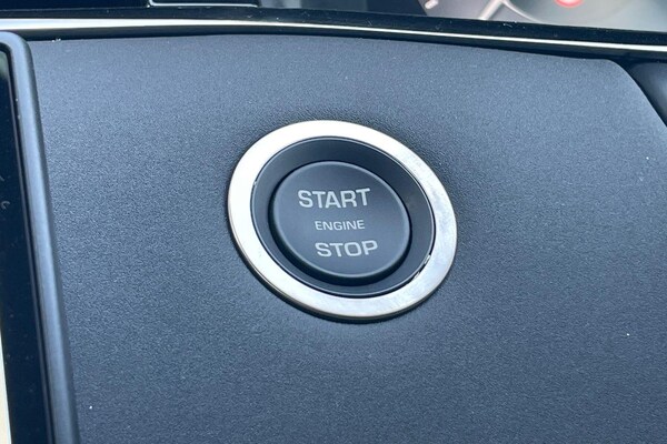 Used Land Rover Range Rover Evoque 2025 for sale - 76215305: Photo 35