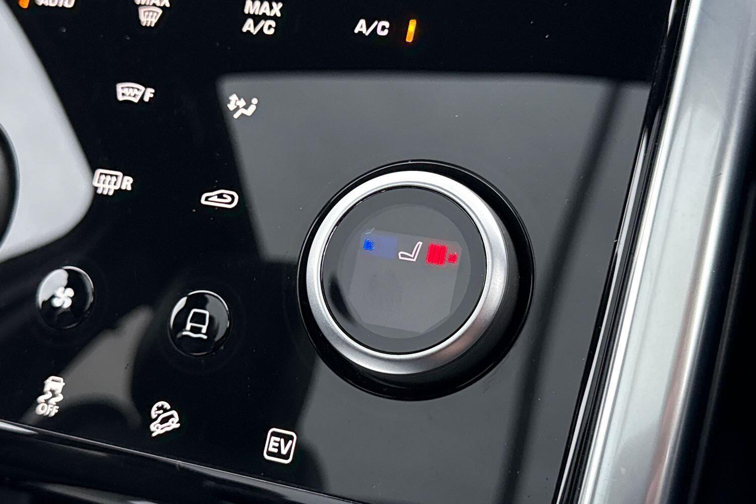 Used Land Rover Discovery Sport 2023 for sale - 76886796: Photo 23