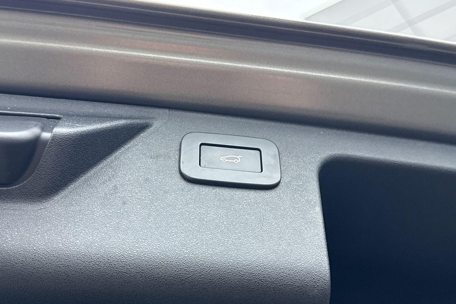 Used Land Rover Discovery Sport 2023 for sale - 76886796: Photo 40