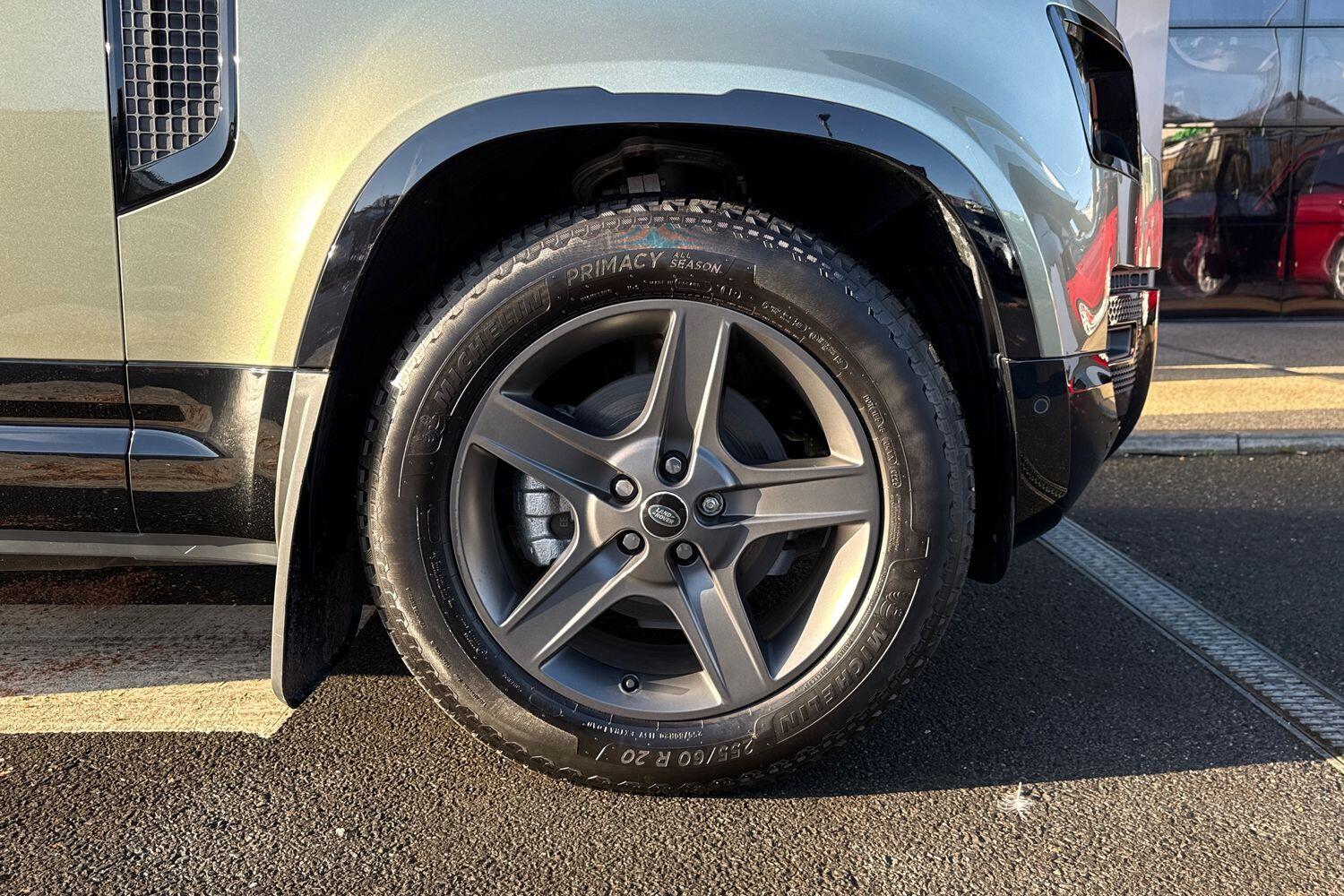 Used Land Rover Defender 2025 for sale - 77131682: Photo 18