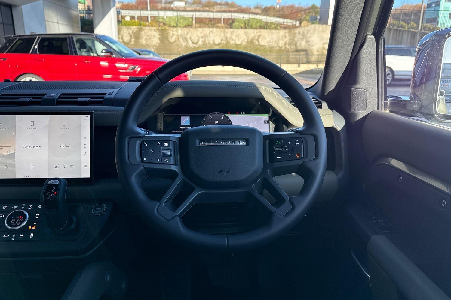 Used Land Rover Defender 2025 for sale - 77131682: Photo 43