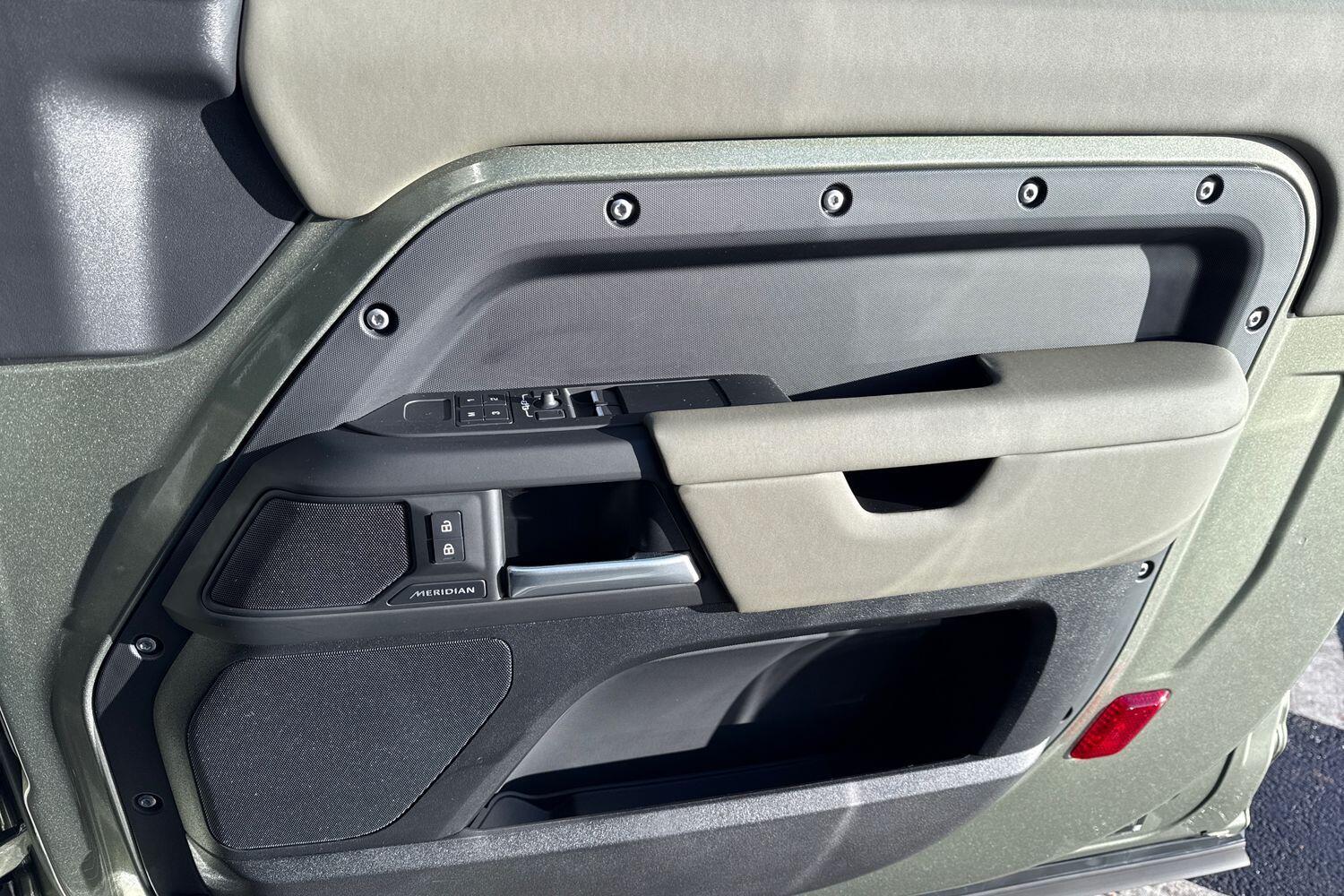 Used Land Rover Defender 2025 for sale - 77131682: Photo 48