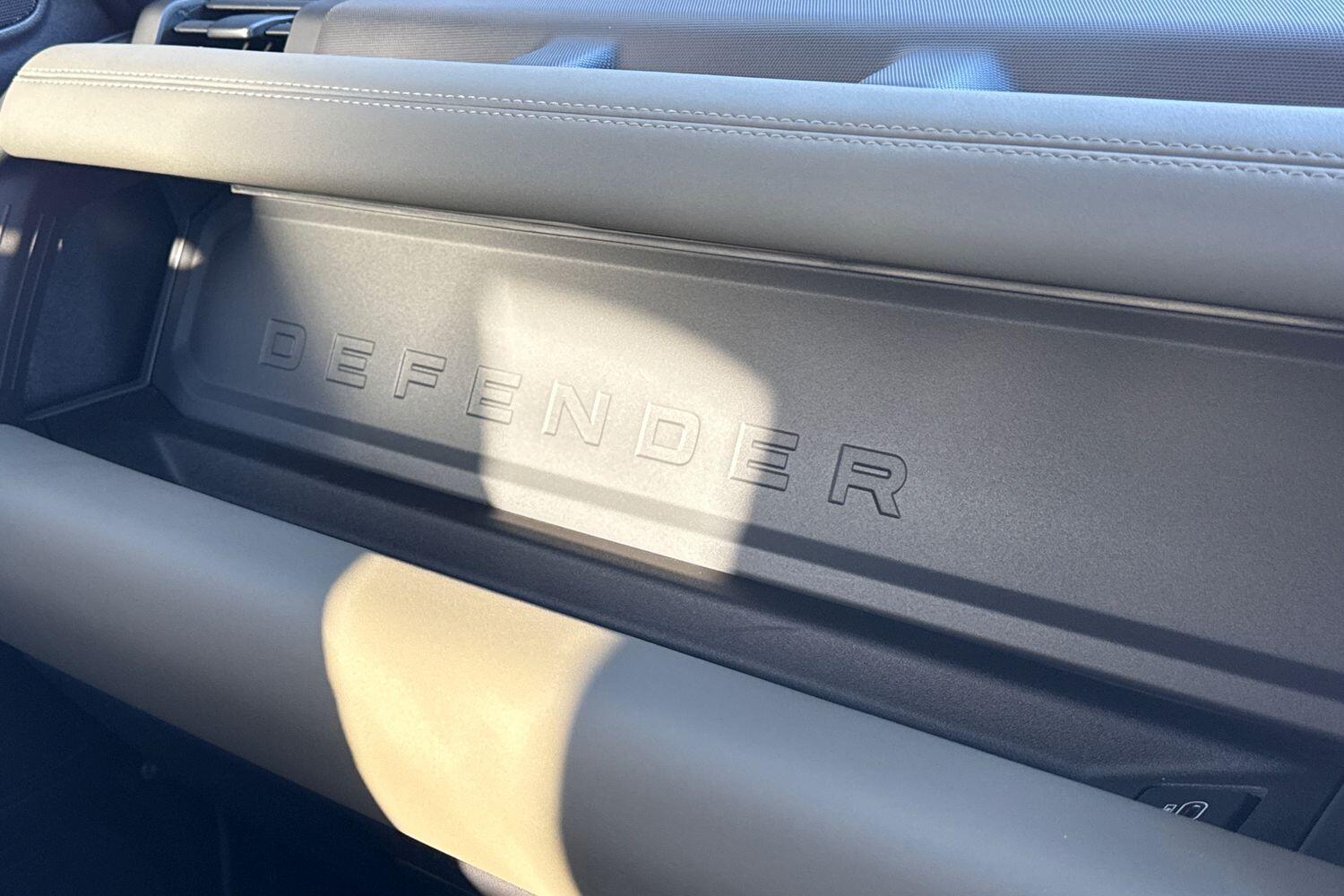 Used Land Rover Defender 2025 for sale - 77131682: Photo 54