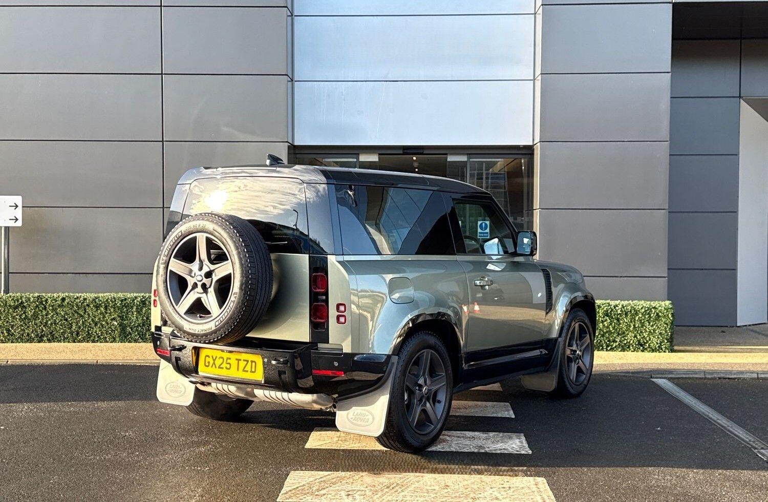 Used Land Rover Defender 2025 for sale - 77131682: Photo 6