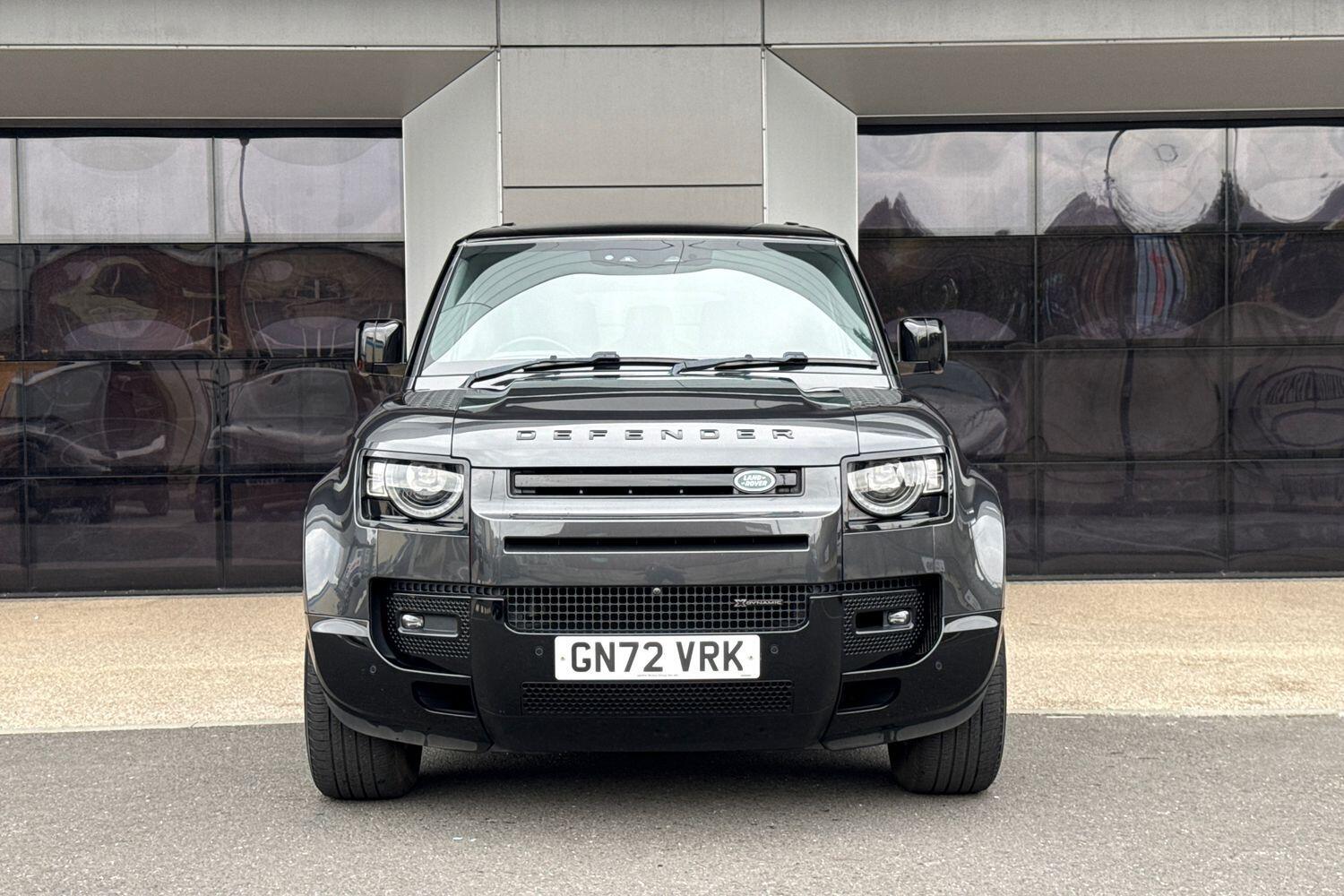 Used Land Rover Defender 130 2022 for sale - 76151173: Photo 14