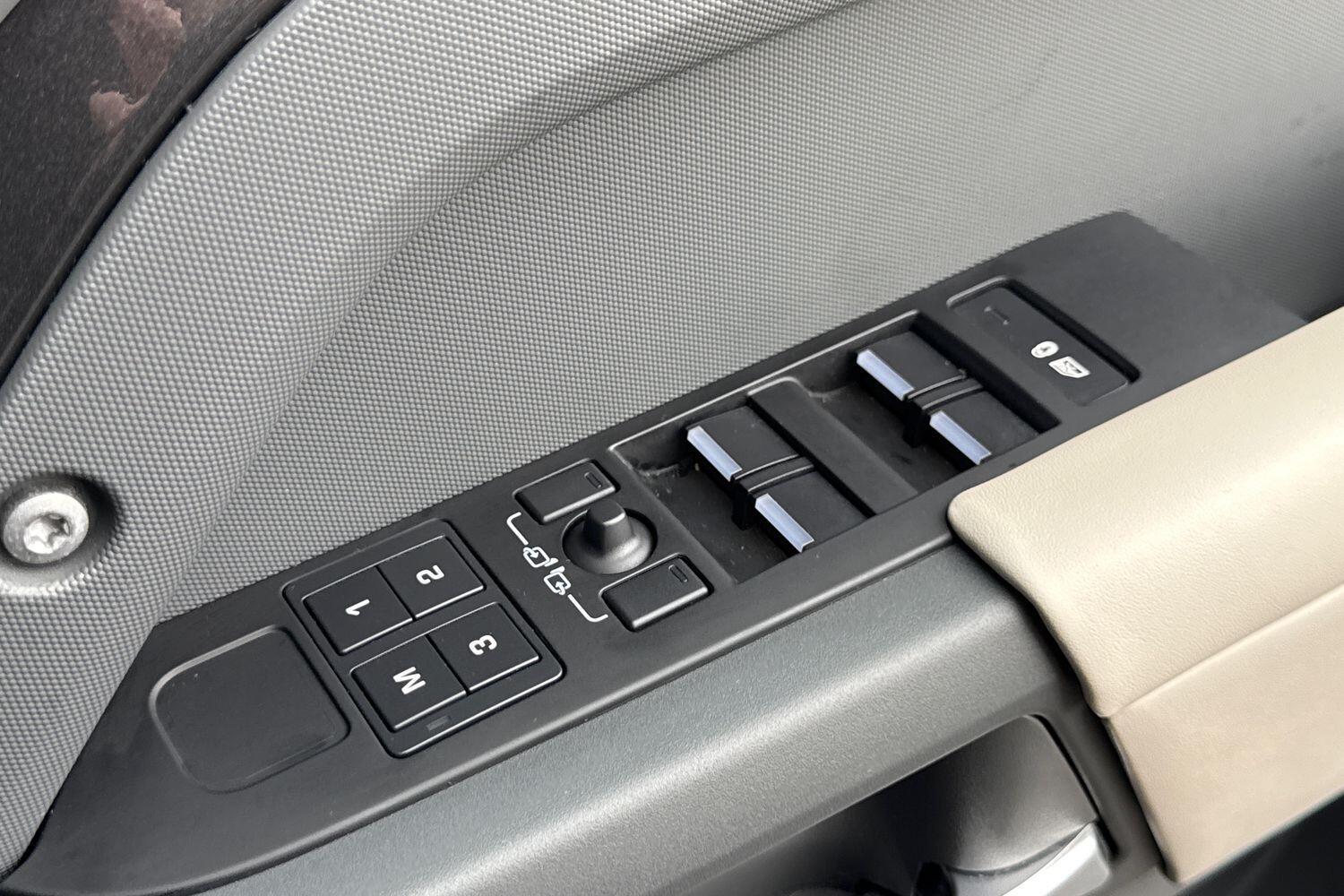 Used Land Rover Defender 130 2022 for sale - 76151173: Photo 20