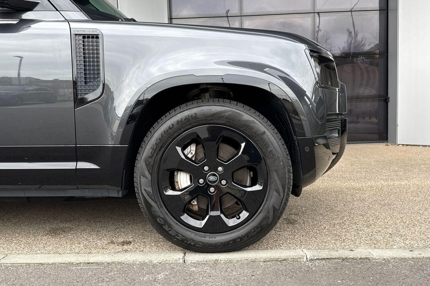 Used Land Rover Defender 130 2022 for sale - 76151173: Photo 23