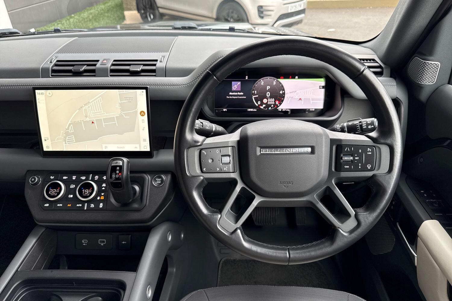 Used Land Rover Defender 130 2022 for sale - 76151173: Photo 28