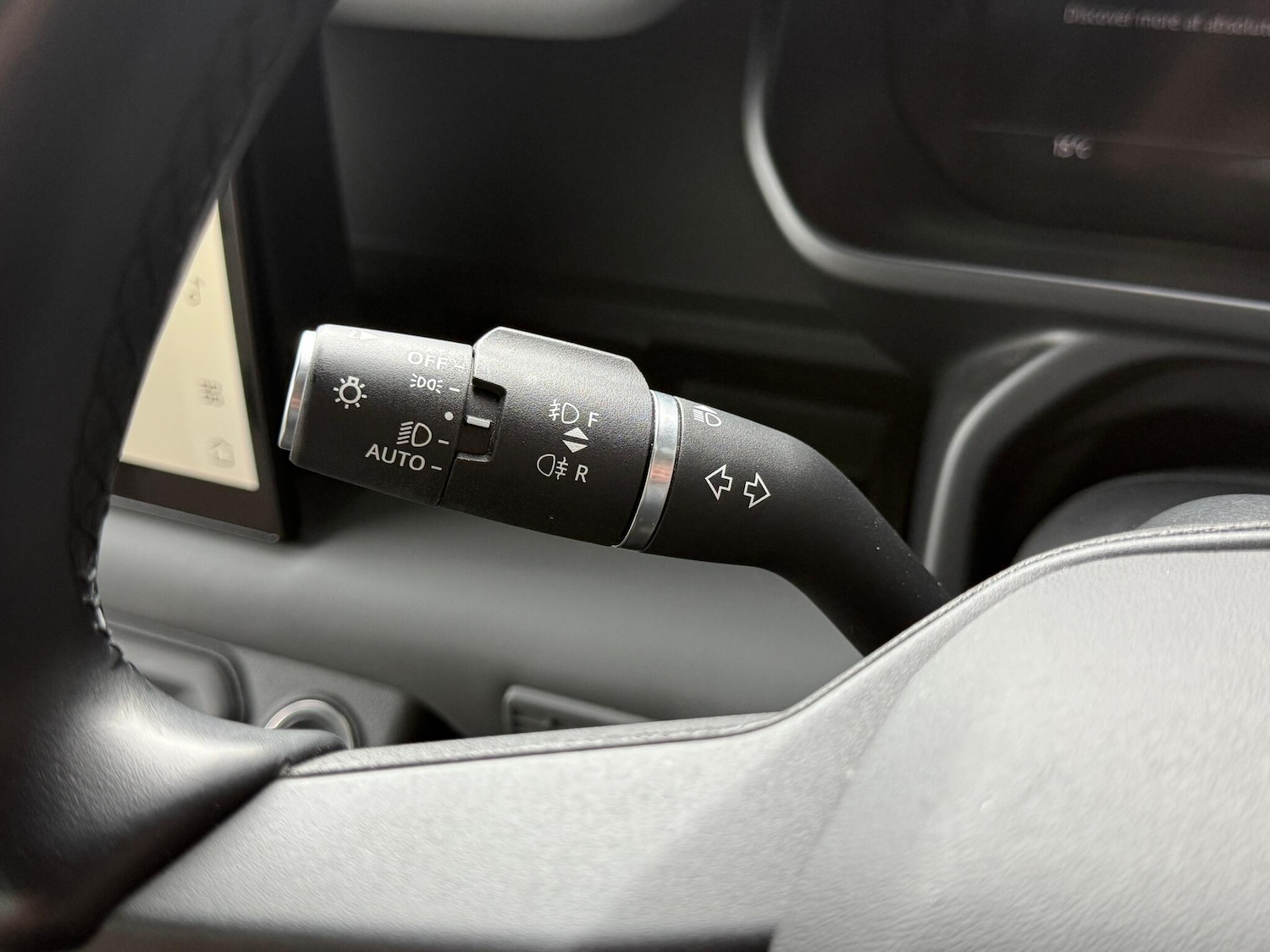 Used Land Rover Defender 130 2022 for sale - 76151173: Photo 34