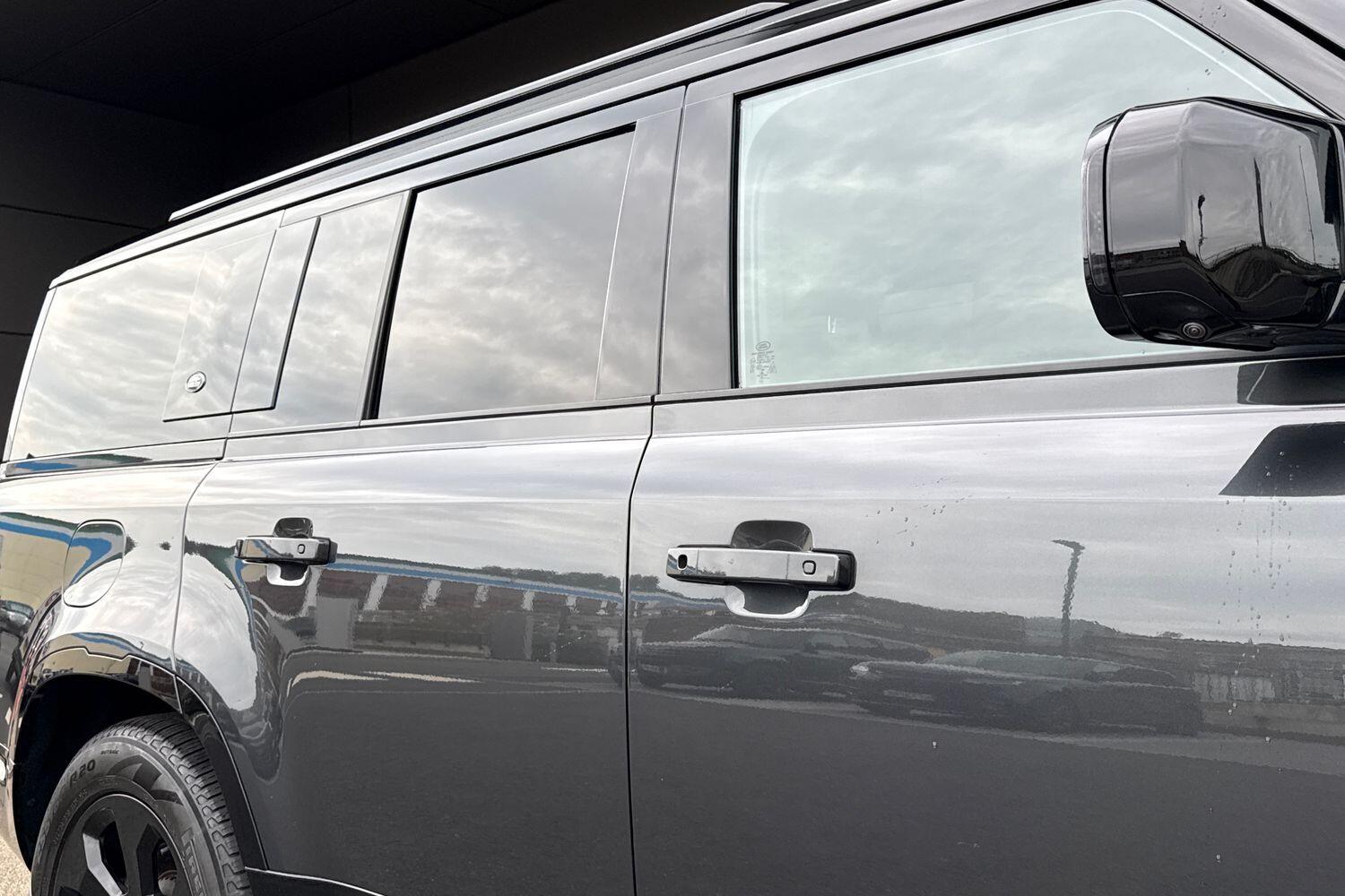 Used Land Rover Defender 130 2022 for sale - 76151173: Photo 36