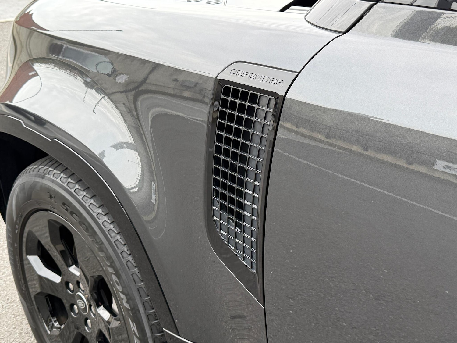 Used Land Rover Defender 130 2022 for sale - 76151173: Photo 41