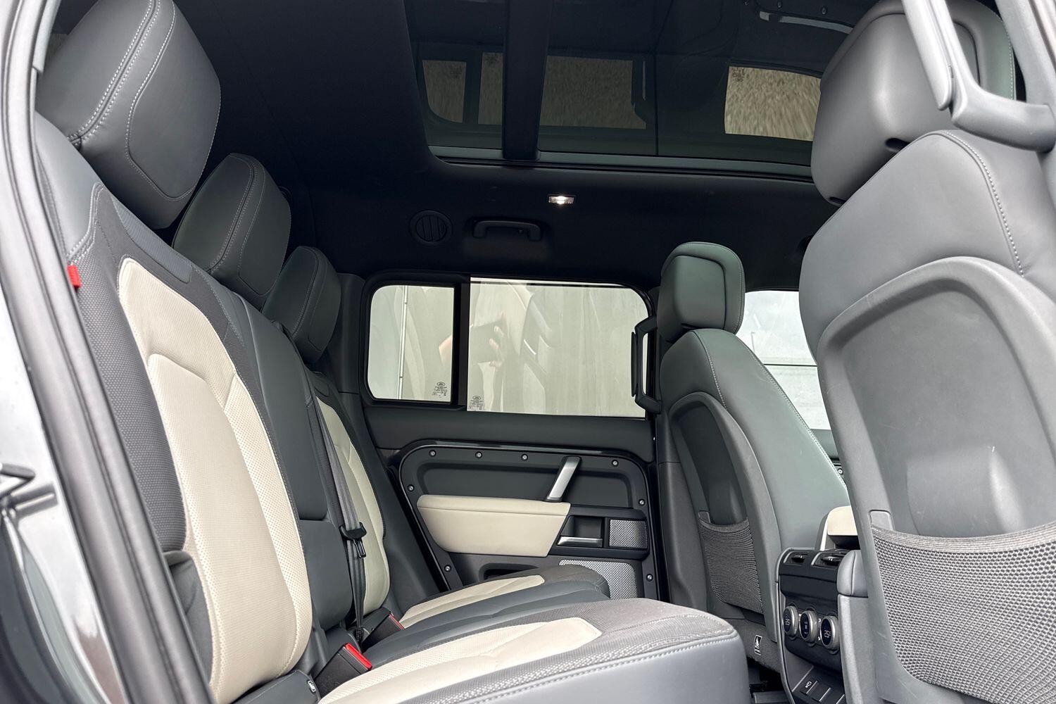 Used Land Rover Defender 130 2022 for sale - 76151173: Photo 42