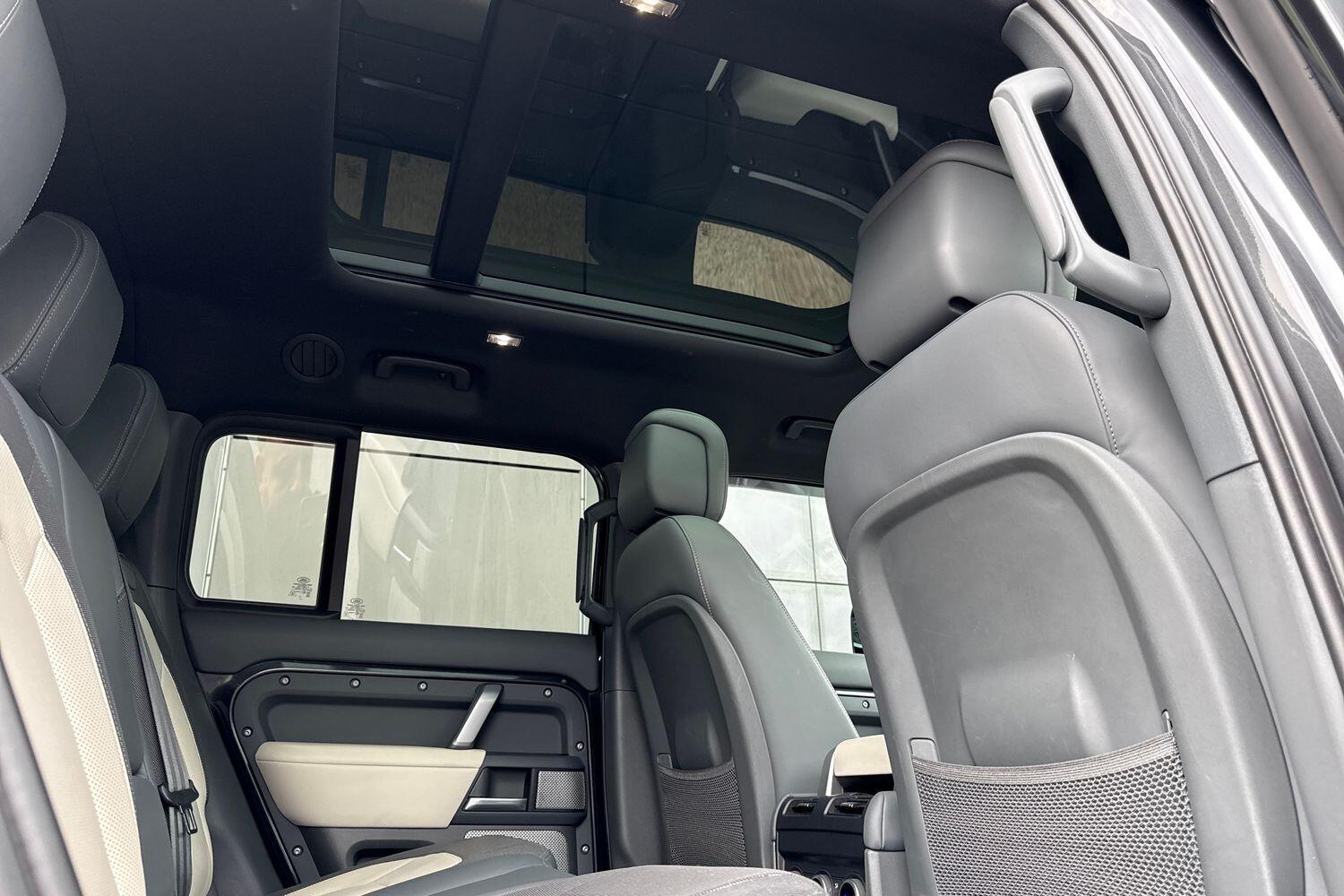 Used Land Rover Defender 130 2022 for sale - 76151173: Photo 43