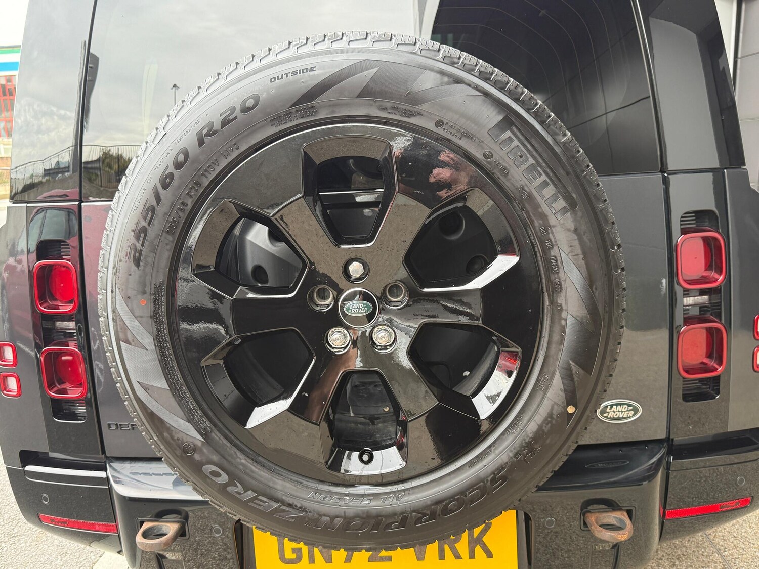 Used Land Rover Defender 130 2022 for sale - 76151173: Photo 51