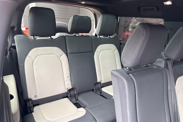 Used Land Rover Defender 130 2022 for sale - 76151173: Photo 56