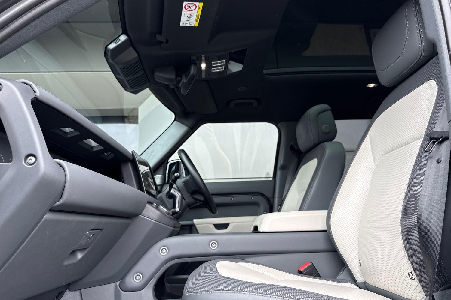 Used Land Rover Defender 130 2022 for sale - 76151173: Photo 59