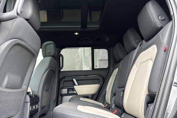 Used Land Rover Defender 130 2022 for sale - 76151173: Photo 62