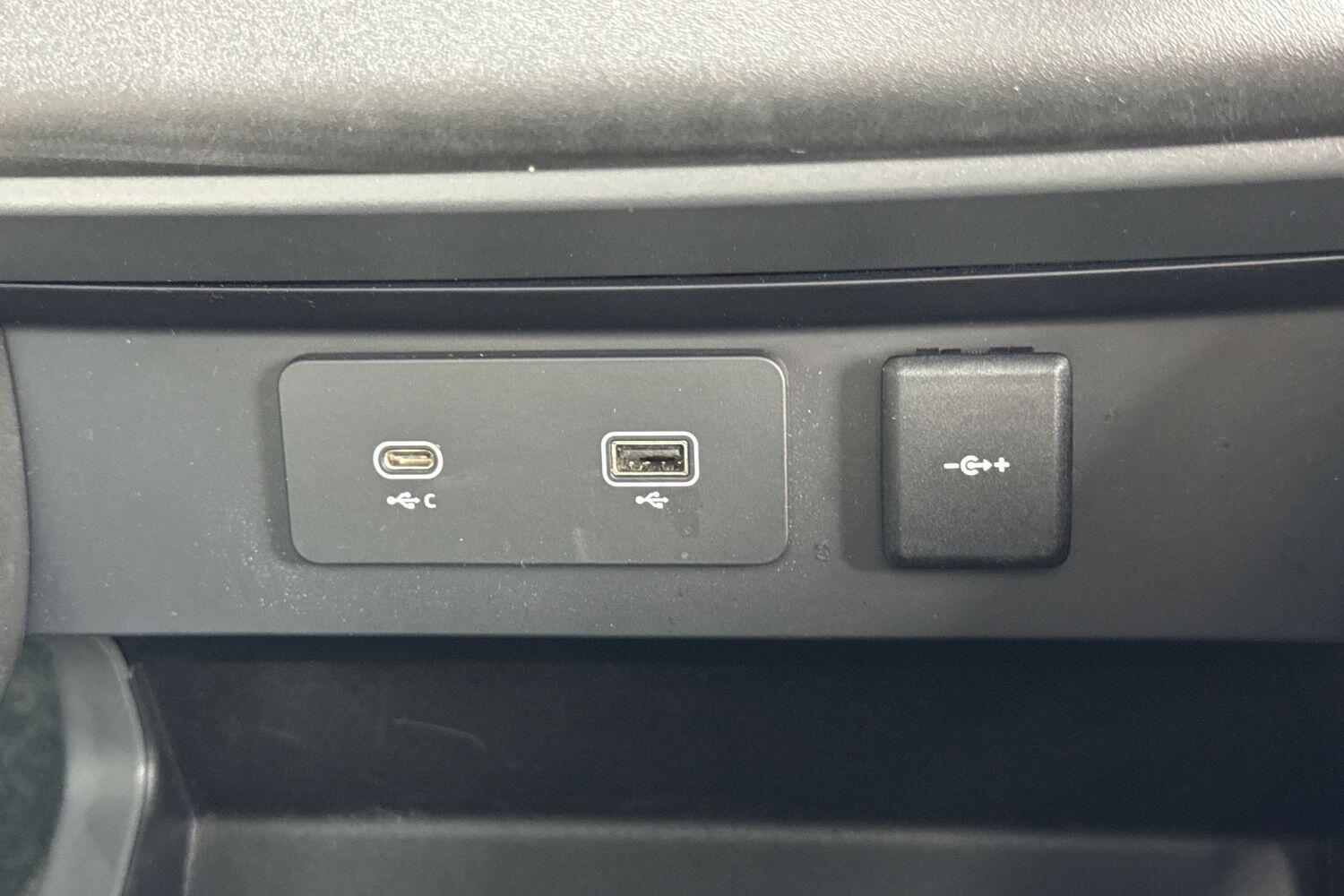 Used Land Rover Defender 130 2022 for sale - 76151173: Photo 70