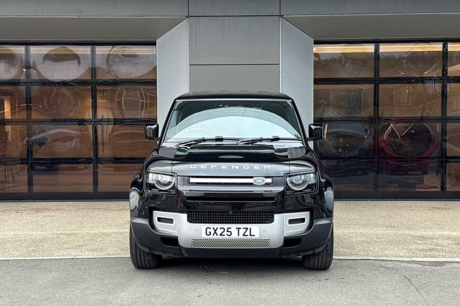 Used Land Rover Defender 90 2025 for sale - 77376933: Photo 15