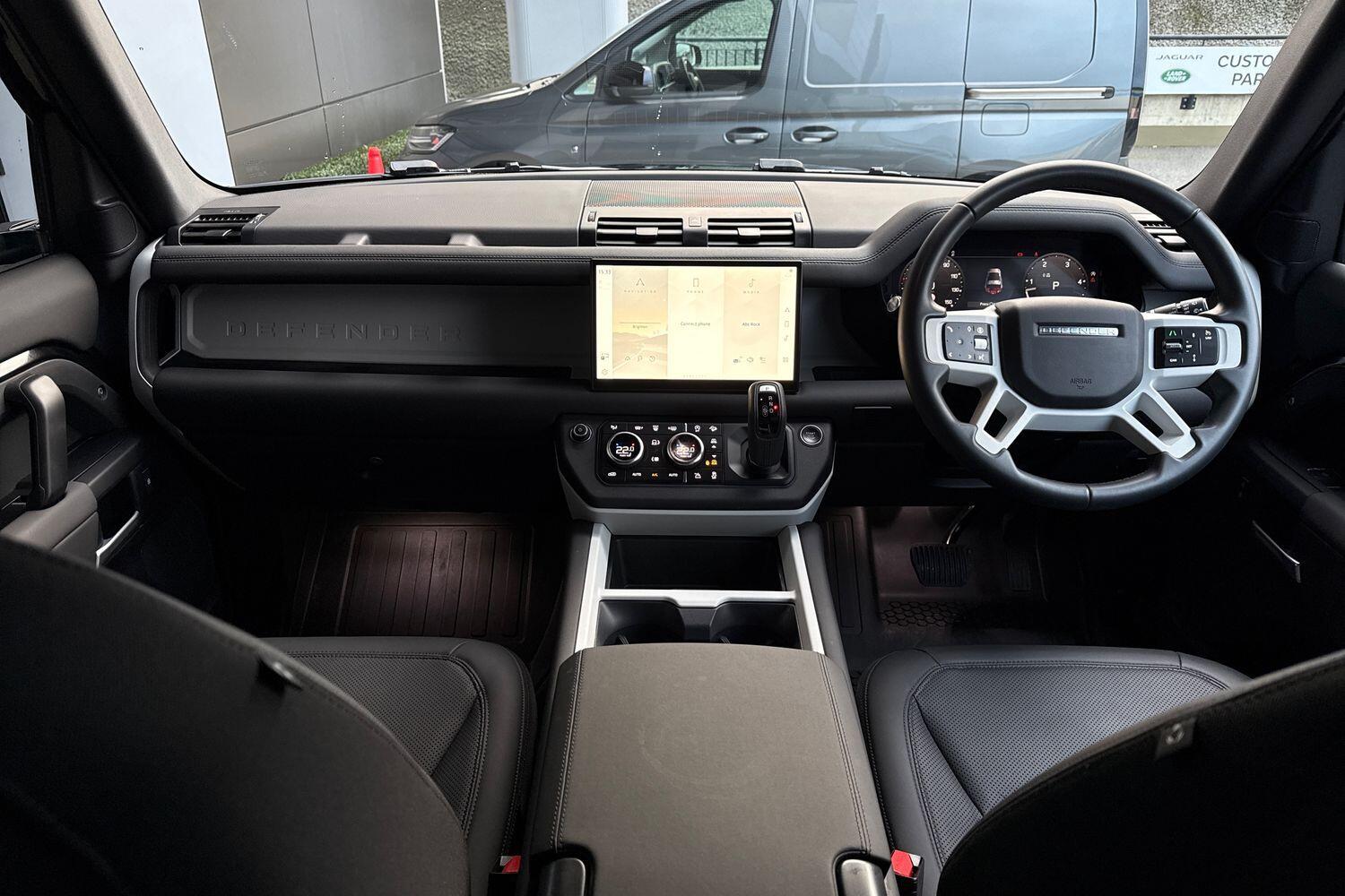 Used Land Rover Defender 90 2025 for sale - 77376933: Photo 3