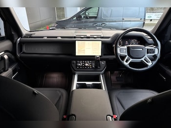 Used Land Rover Defender 90 2025 for sale - 77376933: Photo