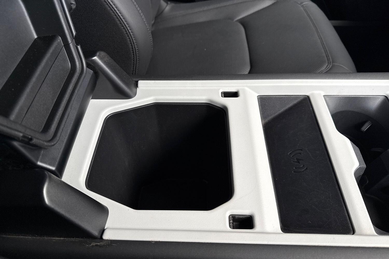 Used Land Rover Defender 90 2025 for sale - 77376933: Photo 46