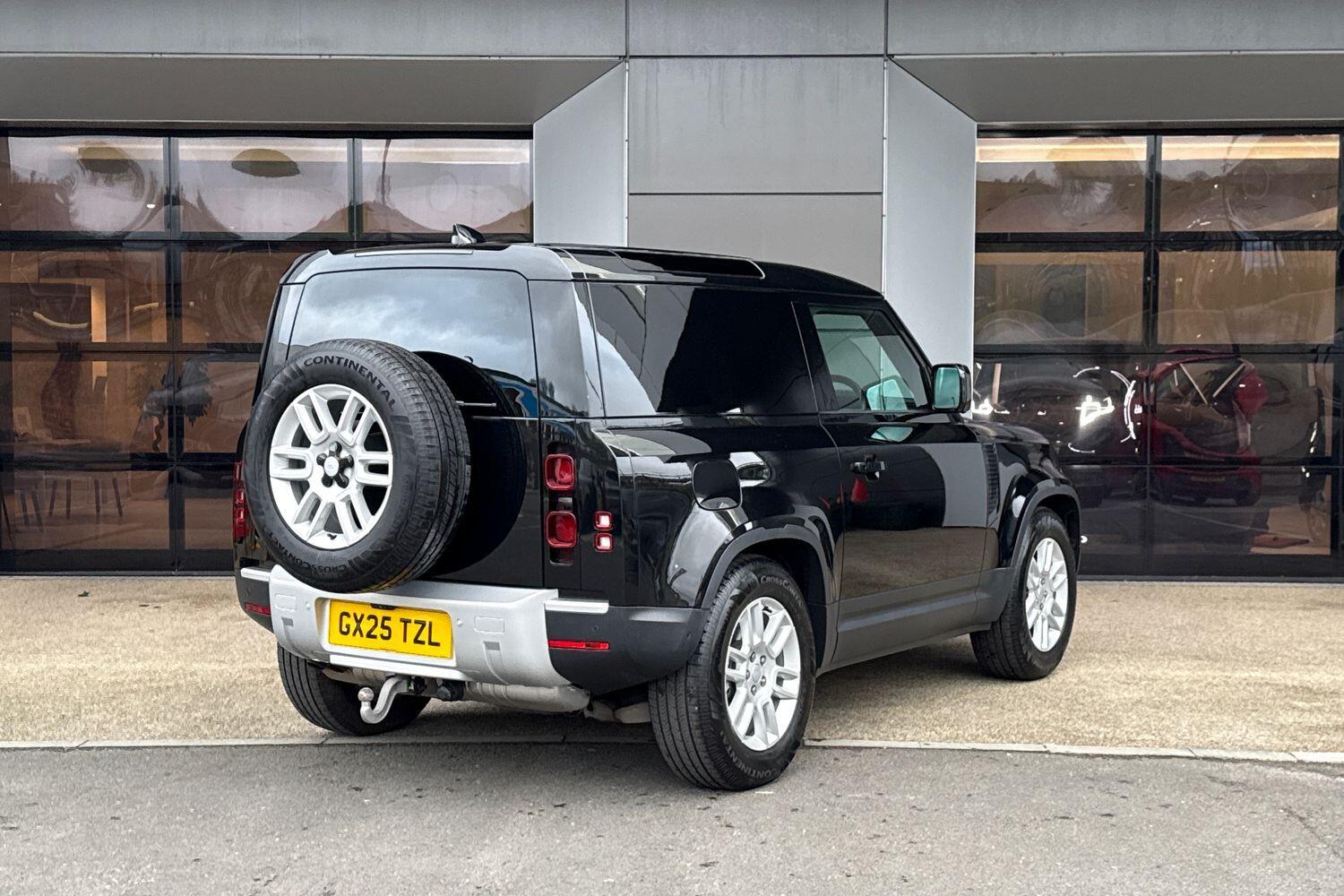 Used Land Rover Defender 90 2025 for sale - 77376933: Photo 6