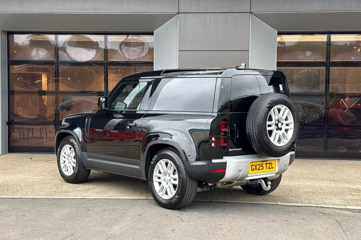 Used Land Rover Defender 90 2025 for sale - 77376933: Photo 9